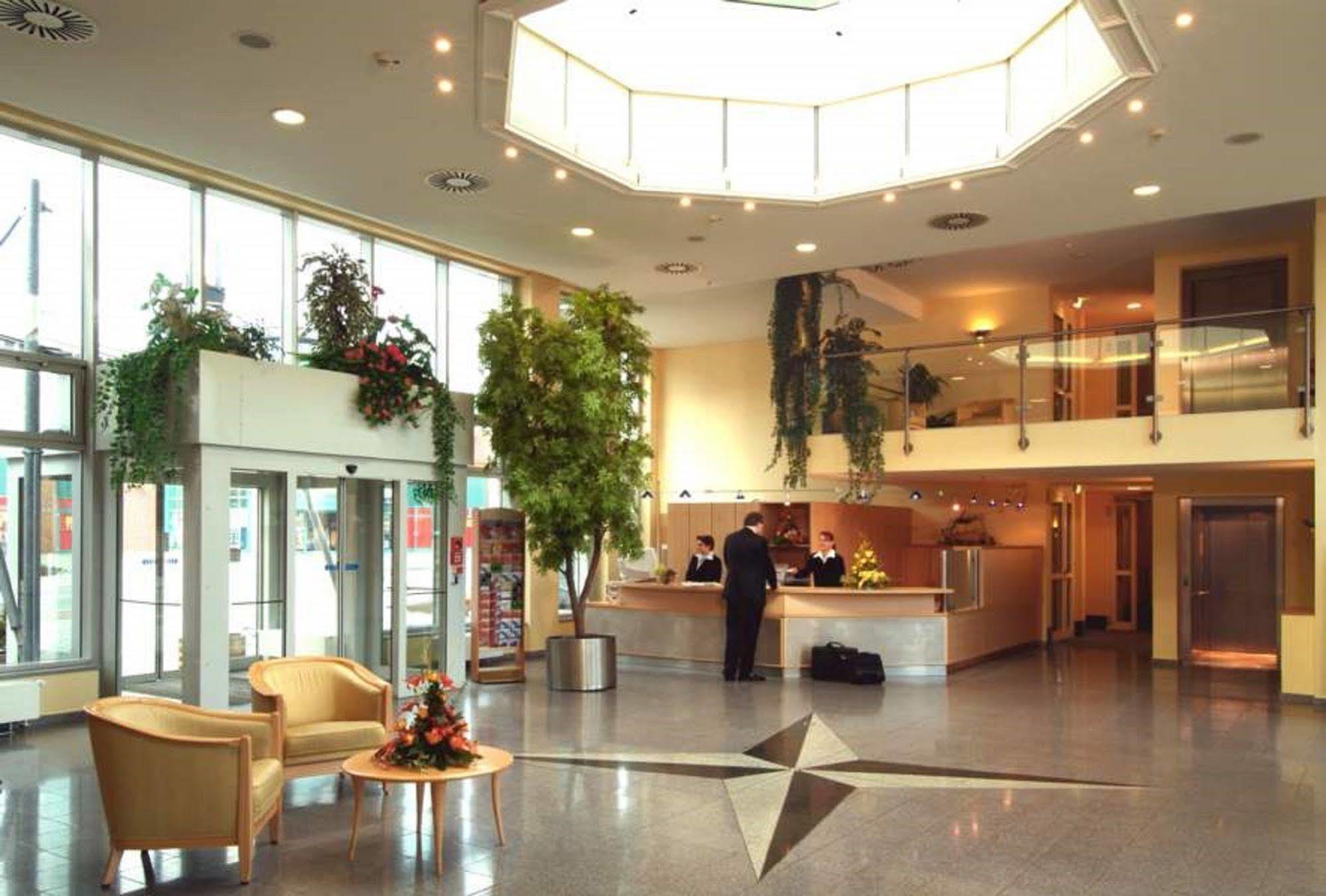Elaya Hotel Wolfenbuettel Ehemals Rilano 24 7 Hotel 볼펜부텔 외부 사진